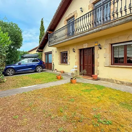 Espaciosa Con Gran Jardin, Chimenea, Barbacoa Y Amplio Parking *